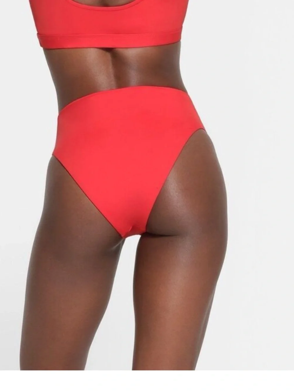 NWT Skims Recycled Swim Mid Waist Bottom Ruby Red size M Sw-mwb-0748